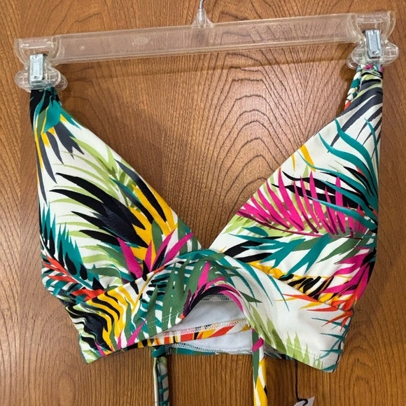 Tropical Print Bikini Top - Picture 1 of 6